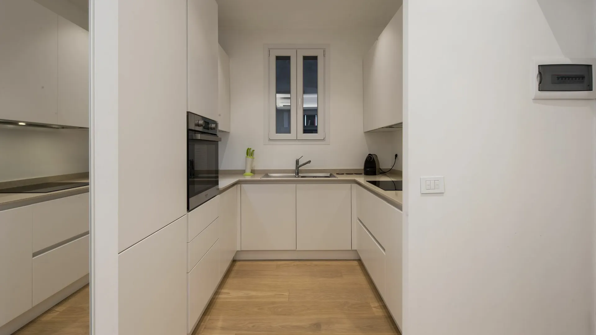 Wagner Apartment - Corso Vercelli Milan Italy