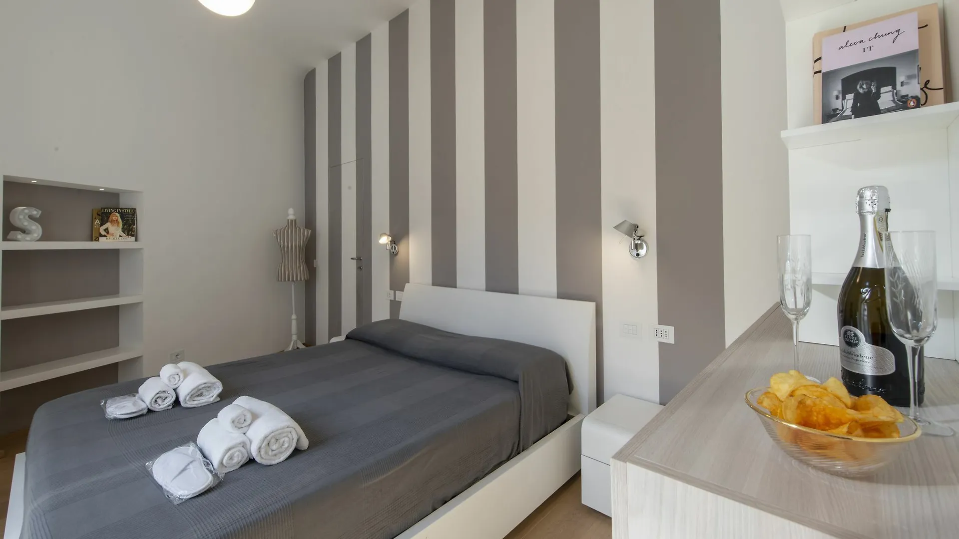 Wagner Apartment - Corso Vercelli Milan