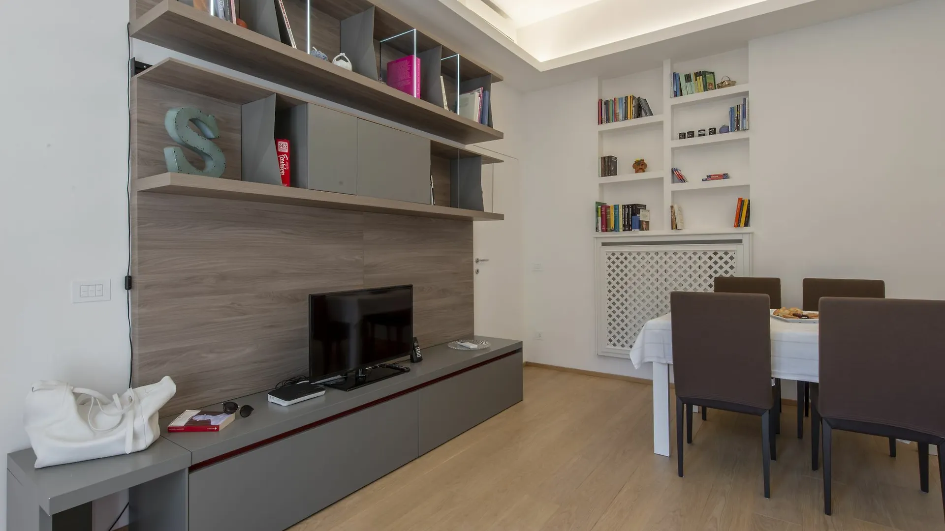 Wagner Apartment - Corso Vercelli Milan Italy